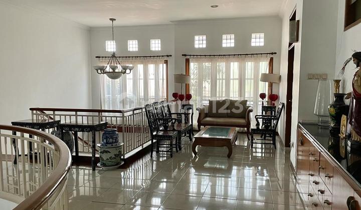 Rumah.strategis Halaman Luas,bisa Untuk Komersial