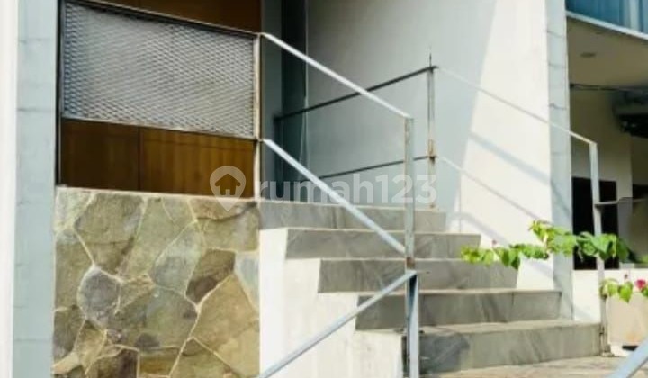 For Sale: Pondok Indah 3.5-Story House 2