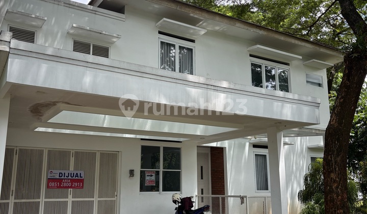 For Sale Fast! Exclusive Corner House Foresta Bsd City