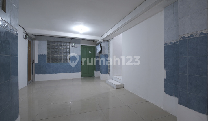 Kos Bulanan Essence By Abdihome Tipe Double Jendela Koridor Dekat Stasiun Sawah Besar 9