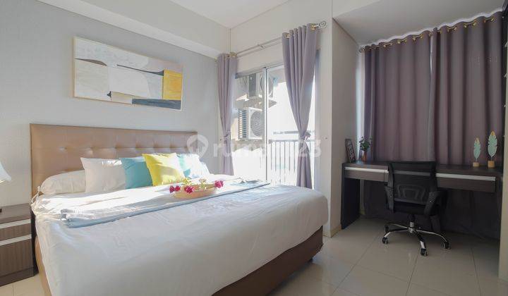 Suite Room Apartemen Cosmo Terrace Tanah Abang Near Grand Indonesia 1