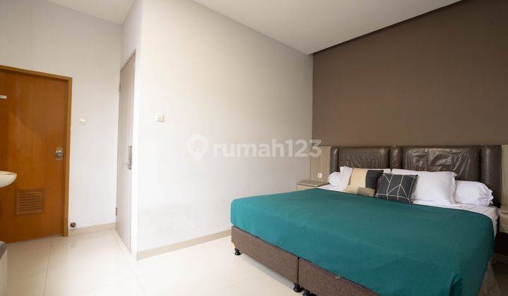 Kost Harian, Kelowna House by AbdiHome Furnished Dekat RSU Hermina Kemayoran, Jakarta Pusat 2