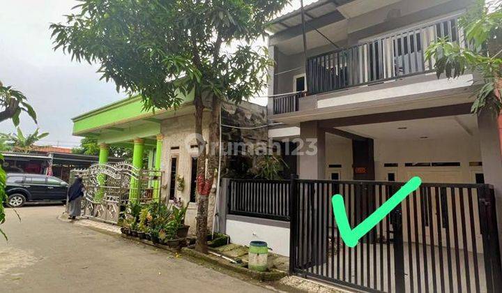 Dijual! Rumah Cantik 2 Lantai di Daerah Curug Kulon 1