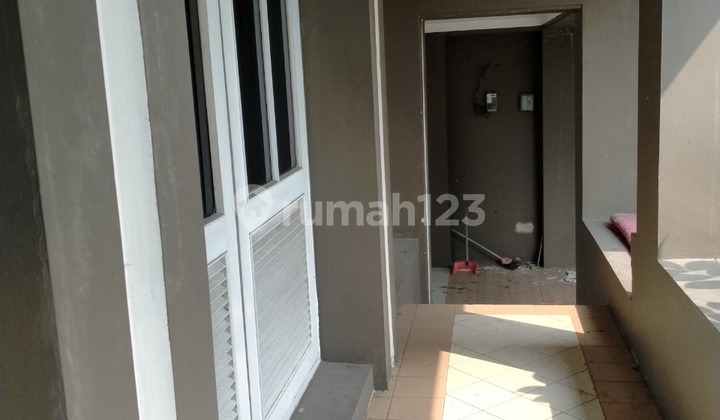 For Sale: Villa-Style Home in Kusuma Dwipa Citra Raya, Tangerang Regency 2
