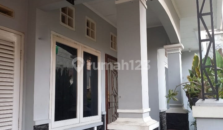 For Sale: Hook House in Mekar Asri Citra Raya 2