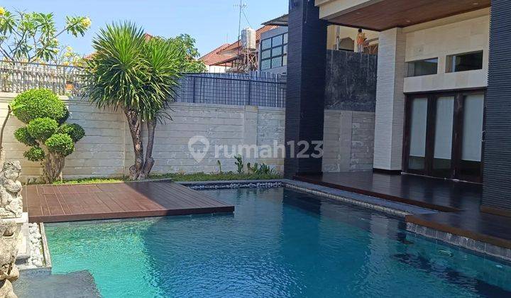 Luxury house in Renon Tukad Barito area, Batanghari, Denpasar 1