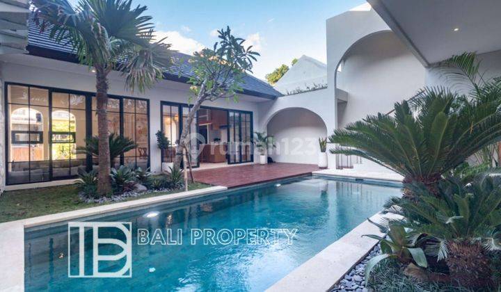 New modern villa in the Jimbaran area under Nusa Dua, Kuta, Badung 1