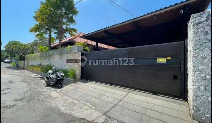 Rumah lantai 1 di area elit renon jalan laksamana, moch yamin 1