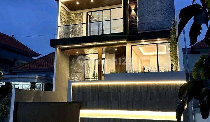 New House in West Denpasar Area Jl Keboiwa Gatsu 1