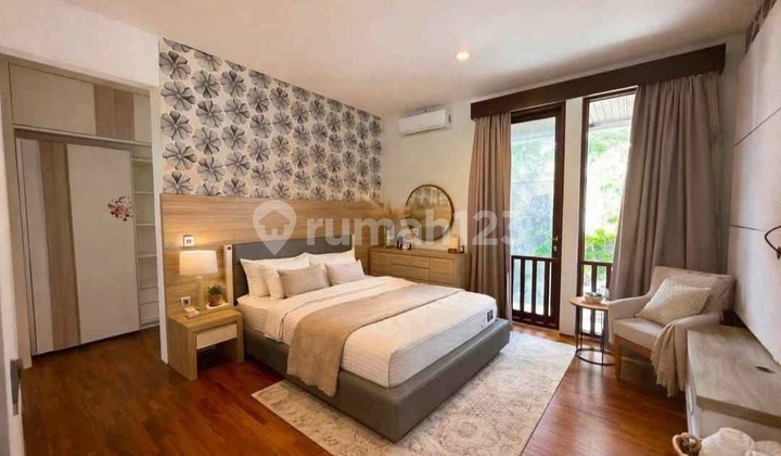 Selling Villa Style House in Gatsu Barat Denpasar 2