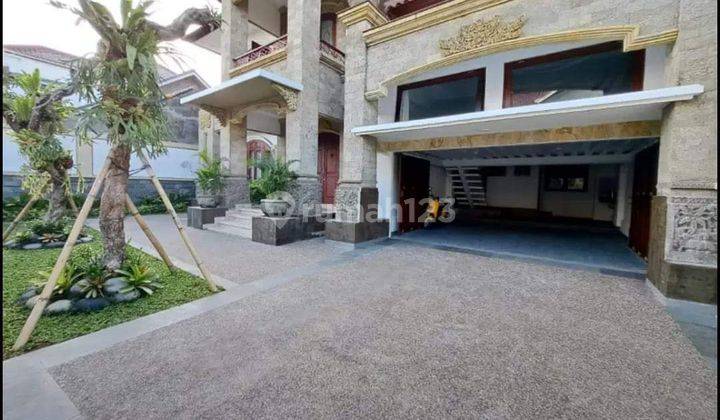 Sell Luxury House In Elite Area Renon Jl Moch Yamin Denpasar 2