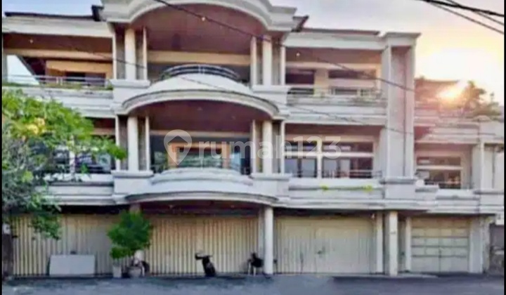 Building on Jalan Cokroaminoto Denpasar