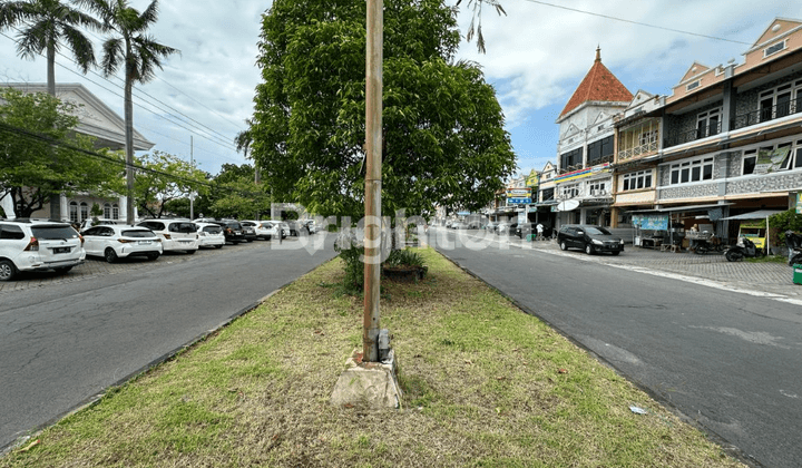 NIRWANA EKSEKUTIF RUKO ROW JALAN KEMBAR SIAP PAKAI DEKAT MERR 2