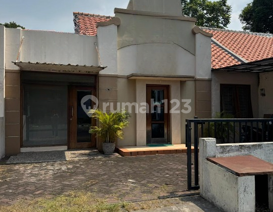 Rumah Ex Salon Masih Bagus Dan Terawat Di Puri Surya Jaya Sidoarjo Lokasi Ciamik