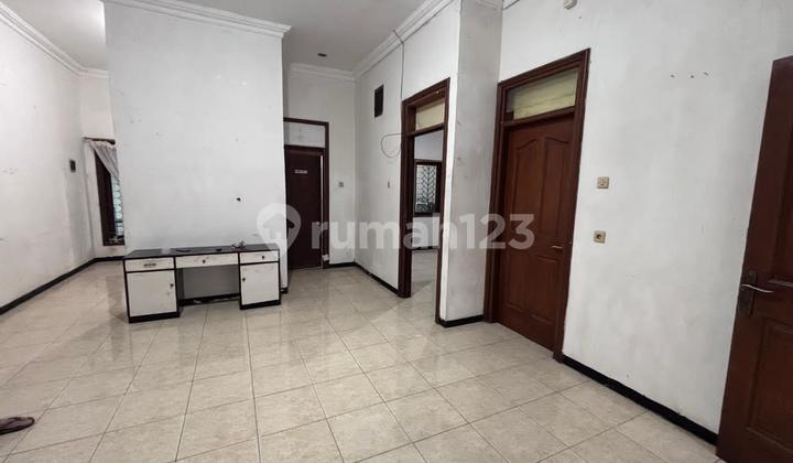Strategic Location! Rent a House in Wisma Mukti 2