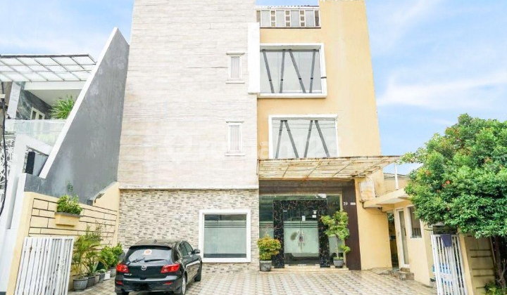 Ready-to-Occupy Gayungsari Fully Furnished Boarding House Near Highway 1