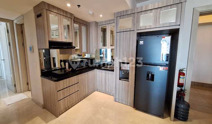 Apartemen One Icon Full Furnish 2 BR Akses Tunjungan Plaza 1