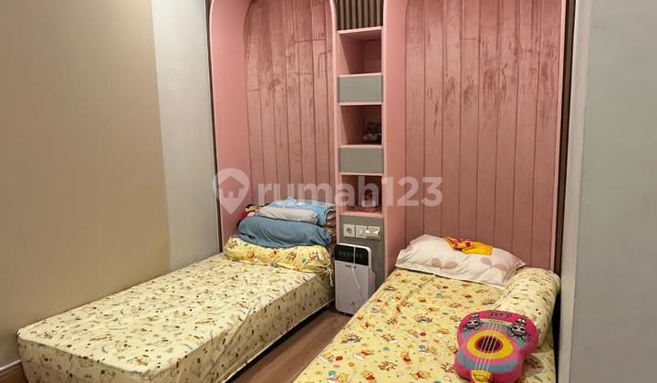 Rumah Siap Huni 2 Lantai di The Grand Kenjeran Pinewood Rumah Siap Huni 2 Lantai di The Grand Kenjeran Pinewood