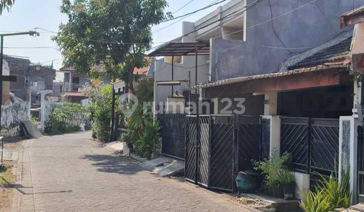 Rumah Cantik & Modern di Semolowaru Siap Huni 2