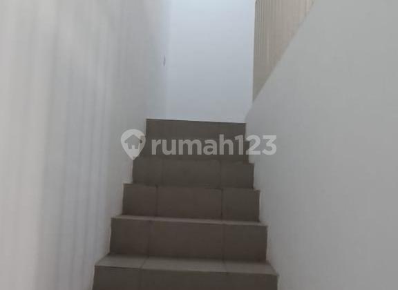 Rumah 2 Lantai Siap Huni Full Furnish Mewah Graha Famili 2