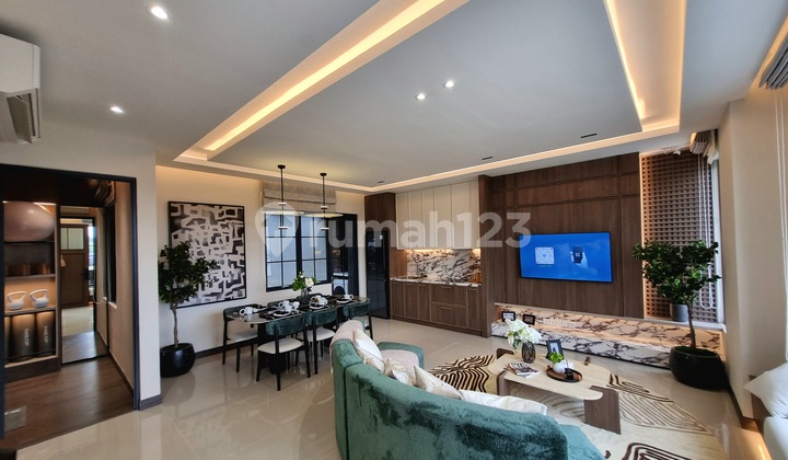 5 Menit Ke Aeon Bsd! Rumah French Style Citra Garden Serpong