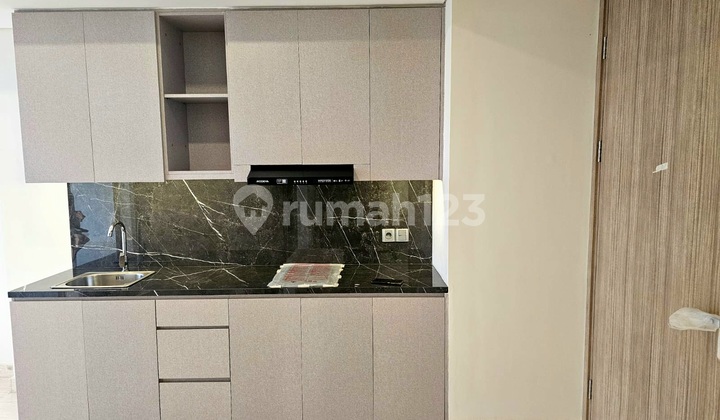 Selangkah Ke Aeon Mall! 2 Br Upper West Bsd Apartement & Soho