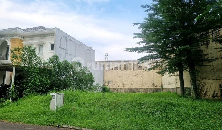 One Step to Club House Swimming Pool! Scarlet Plot The Springs Gading Serpong Lake Facilities