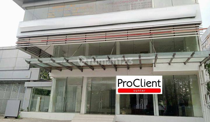 Jual Gedung 3lt Jalan Raya di Sunter 2