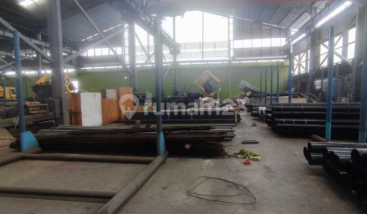 strategically located warehouse near the toll road in Sunter, North Jakarta strategically located warehouse near the toll road in Sunter, North Jakarta