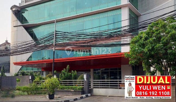 Jual Gedung Jalan Raya di Benhil Jakpus 1