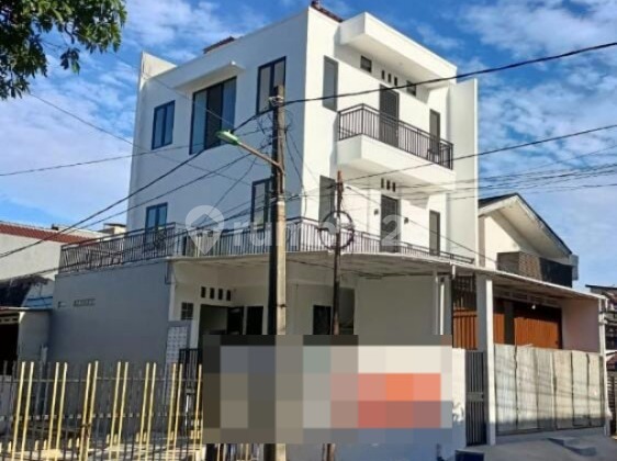 dijual kos kosan bagus 3lantai di kelapa gading