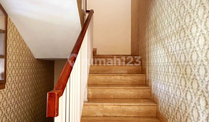 Sell a nice luxury 3-story house in Kemayoran, Central Jakarta 2