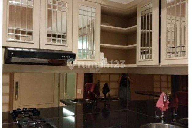 Sewa /Jual Apartemen THE PEAK TUNJUNGAN PLAZA 5 2