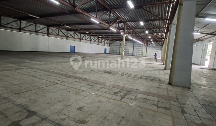 Ready-to-Use Warehouse in Cikokol, Tangerang, Banten