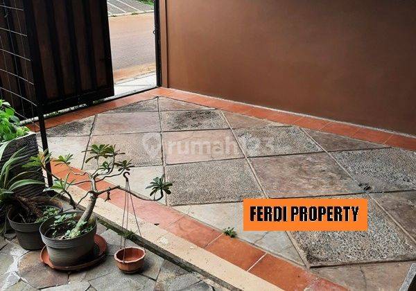 Rumah 2 Lantai Bagus Unfurnished SHM 3+1 Kamar Tidur Bebas Banjir 1