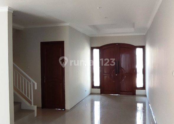 BU Rumah 2 lantai Full Renovad 4+1 kamar tidur Akses 200 m2 Toll  1