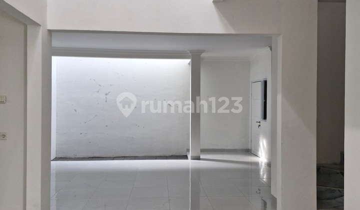 Bu Rumah Bagus Unfurnished HGB Lokasi Bagus Fasilitas Terlengkap