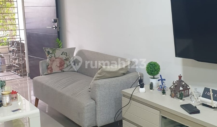 Rumah Bagus SHM Sudah Renovad 3+1 Kamar Siap Huni Dekat Fasum 2