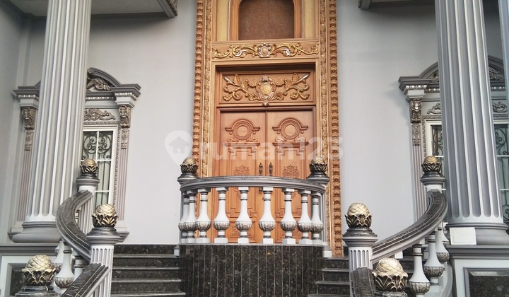 Rumah Sultan Bagus Mewah 3 Lantai Bonus Tanah Lebih 2 Menit Toll 2