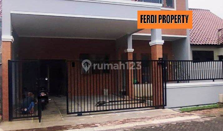 Rumah 2 Lantai Sudah Renovasi Unfurnished SHM Lokasi Bagus  1