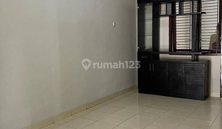 Bu Rumah Bagus SHM 2+1 Kamar Tidur di The Address Cibubur, Depok 1