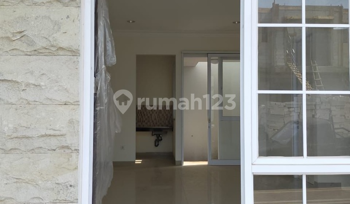 Rumah Bagus Unfurnished 4 kamar tidur lokasi akses strategies  2
