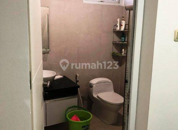 Rumah 2 Lantai Bagus Unfurnished SHM Akses 200 M2 Pintu Toll 2