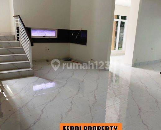 Bu Rumah 2 Lantai Sudah Renovasi Unfurnished 5 +1 Kamar Tidur 1