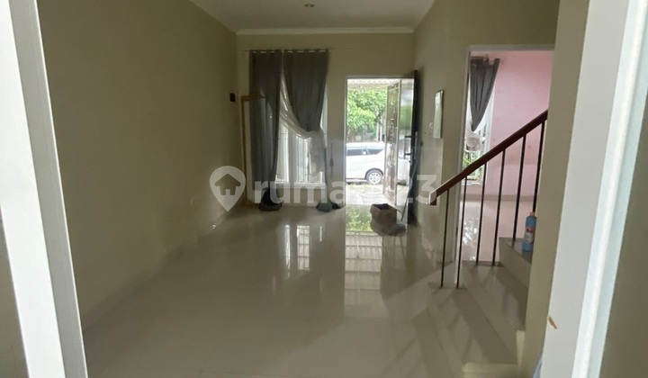 Rumah Bagus Unfurnished SHM 3 Kamar Tidur Bukit Golf Cibubur 2