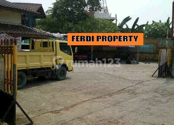 Ruang Usaha di Jalan Tb Simatupang, Jakarta Selatan Bagus SHM