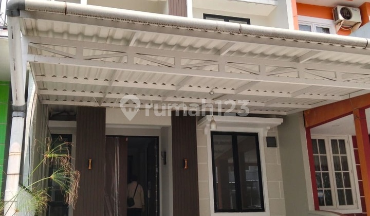 House, 2 Floors, Neat SHM Renovated 4 Bedrooms Flood-Free