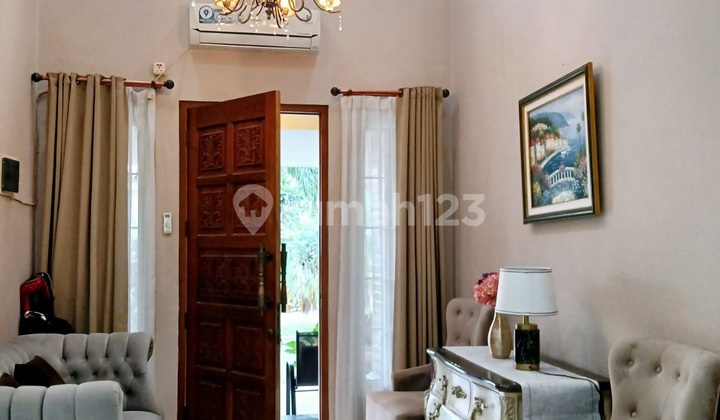 Rumah, 1 Lantai, SHM, Siap Huni Depan Taman Kecil Lokasi Bagus