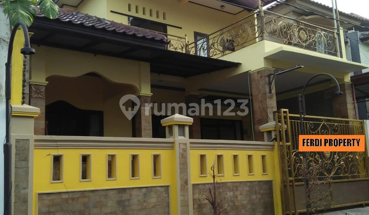 Rumah Unfurnished SHM Strategis Taman Laguna Cibubur Akses Mudah