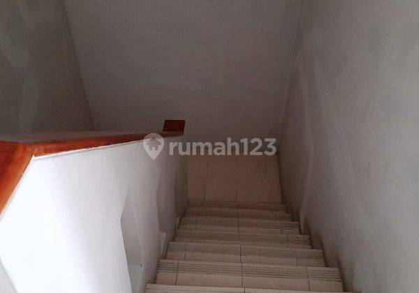 Bu Rumah 2 Lantai Shm Akses 5 Pintu Toll Fasilitas Lengkap  2